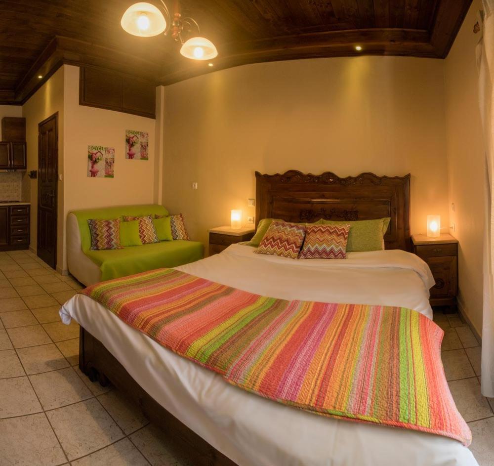 Guesthouse Theodorou Eláti Екстериор снимка